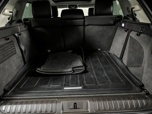 Used 2017 Land Rover Range Rover Sport image 13