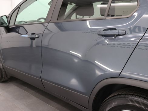 Used 2021 Chevrolet Trax LS w/ Tint and Cruise Package FWD image 29