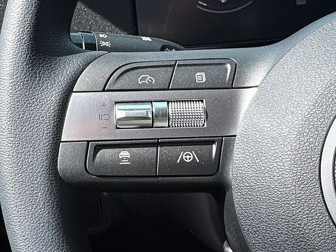 New 2026 Hyundai Kona SE image 13