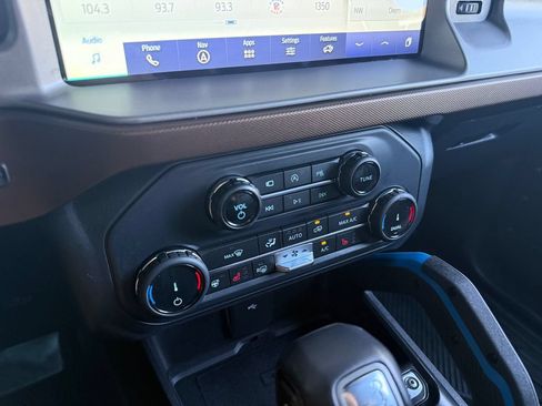 Used 2022 Ford Bronco Outer Banks AWD/4WD image 28