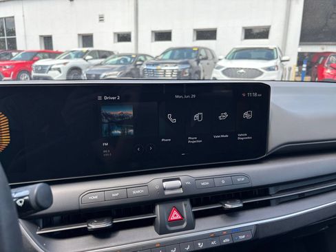 Used 2025 Kia K4 FWD image 20