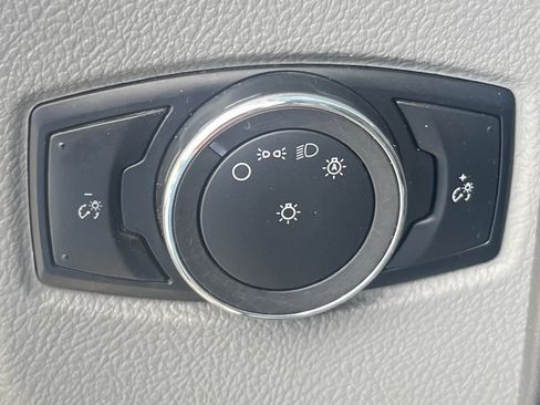 Certified 2024 Ford E-350 and Econoline 350 Super Duty w/ Power Windows & Locks Group RWD image 15