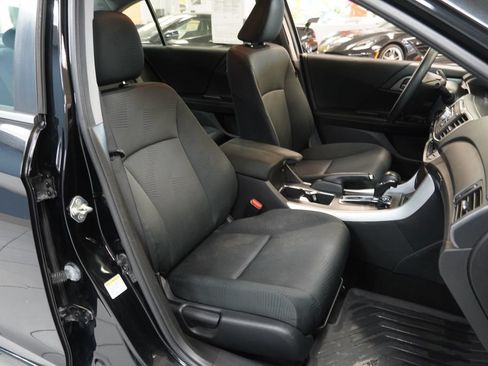Used 2015 Honda Accord LX image 22