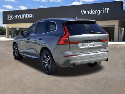 Used 2018 Volvo XC60 T5 Momentum w/ Convenience Package image 12