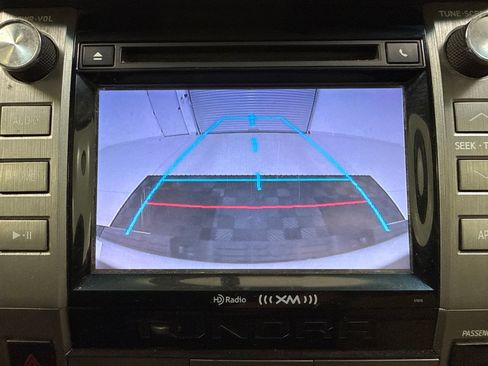 Used 2015 Toyota Tundra SR5 w/ SR5 Upgrade Package AWD/4WD image 25