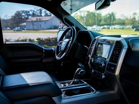 Used 2019 Ford F150 Platinum image 23