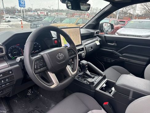 Used 2025 Toyota Tacoma TRD Off-Road w/ TRD Off Road Upgrade Package image 11