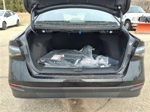 New 2026 Nissan Sentra SV image 9