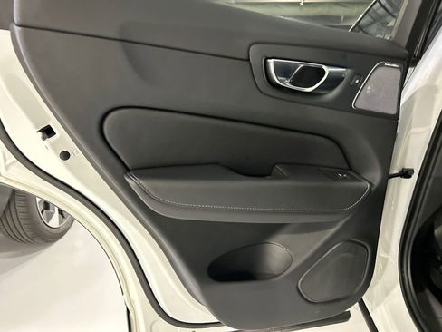 Used 2023 Volvo XC60 B5 Ultimate w/ Climate Package AWD/4WD image 22