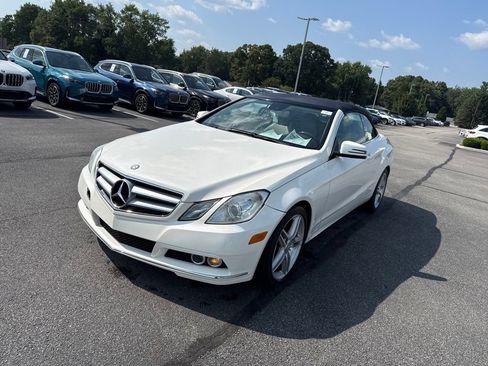 Used 2011 Mercedes-Benz E 350 Cabriolet image 3
