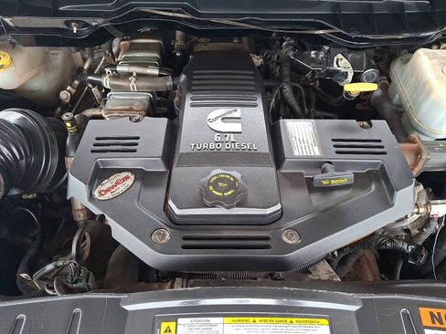 Used 2012 RAM 5500 4x4 Regular Cab w/ PWR & Remote Entry Group image 28