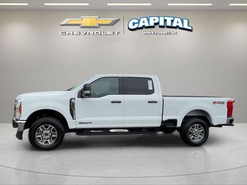 Used 2025 Ford F250 XLT w/ FX4 Off-Road Package AWD/4WD image 2