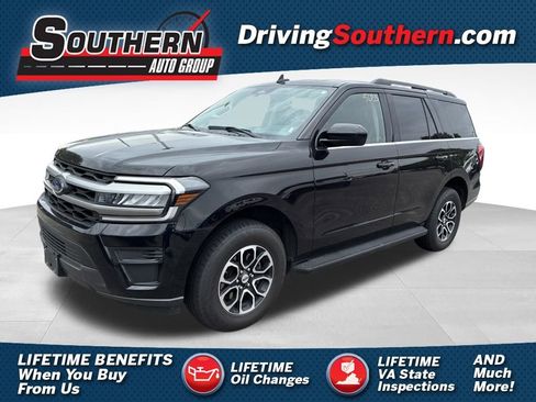 Used 2024 Ford Expedition XLT AWD/4WD image 1
