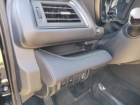 Certified 2025 Subaru Ascent Bronze Edition image 25