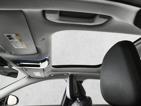 Used 2025 Mercedes-Benz E 450 4MATIC All-Terrain Wagon image 17