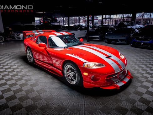 Used 2000 Dodge Viper GTS image 3