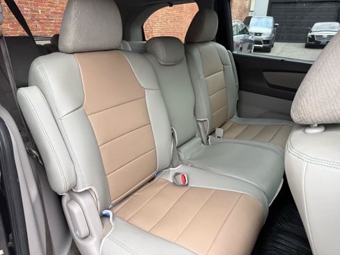 Used 2014 Honda Odyssey EX image 8