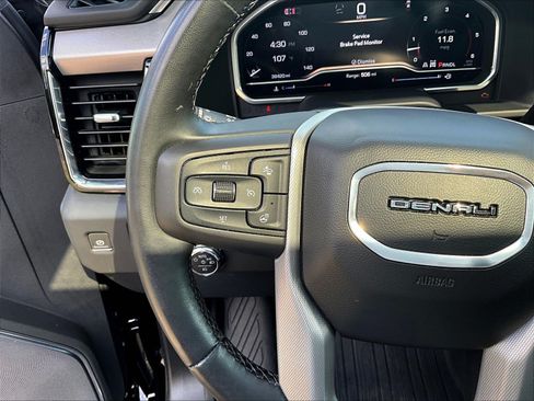 Used 2024 GMC Sierra 2500 Denali w/ Technology Package AWD/4WD image 12