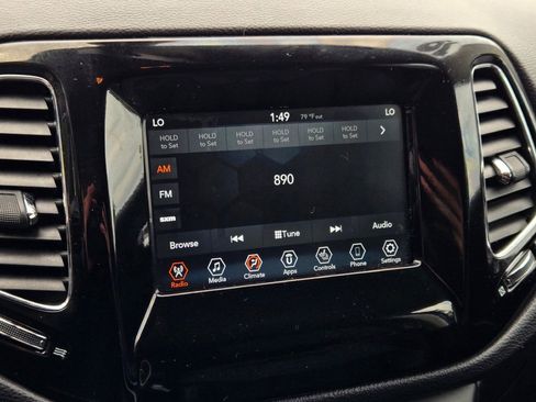 Used 2019 Jeep Compass Altitude image 24