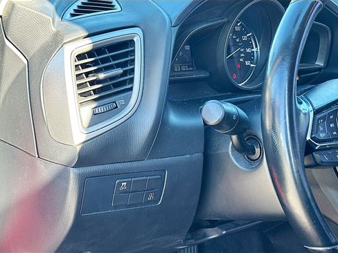 Used 2017 MAZDA MAZDA3 Touring w/ Popular Equipment Package image 10