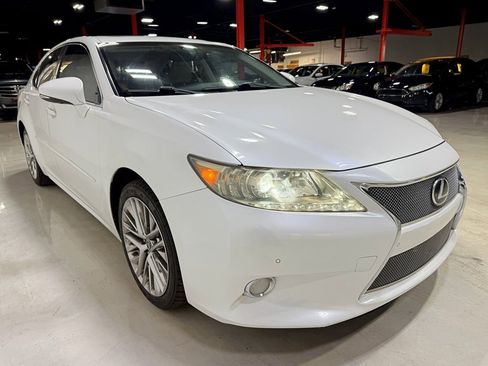 Used 2013 Lexus ES 350 w/ Luxury Pkg image 8