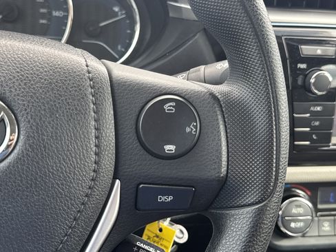 Used 2016 Toyota Corolla LE image 15