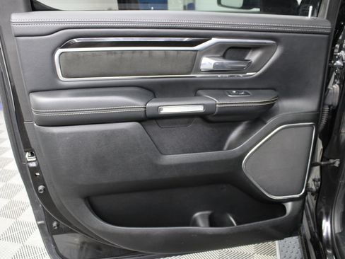 Used 2019 RAM 1500 Laramie AWD/4WD image 64