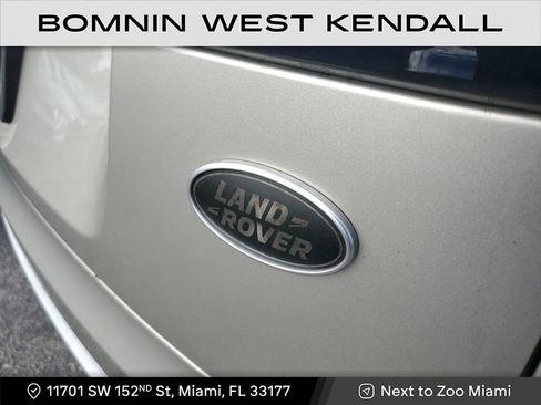 Used 2019 Land Rover Range Rover Velar S image 10