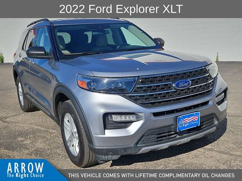 Used 2022 Ford Explorer XLT w/ Equipment Group 202A AWD/4WD image 2