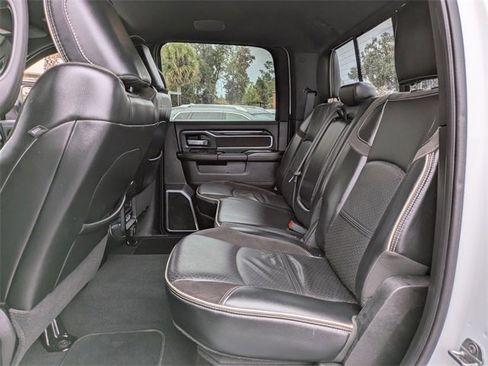 Used 2022 RAM 2500 Laramie w/ Night Edition image 14