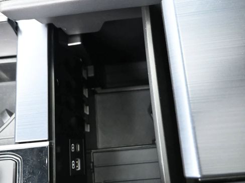 Used 2024 Toyota Tundra Platinum image 18