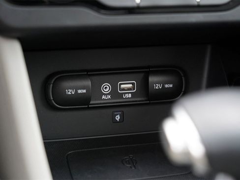 Used 2019 Kia Niro EX Premium w/ Sunroof Package image 34