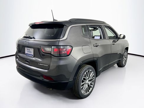 Used 2022 Jeep Compass Limited w/ Elite Group AWD/4WD image 5