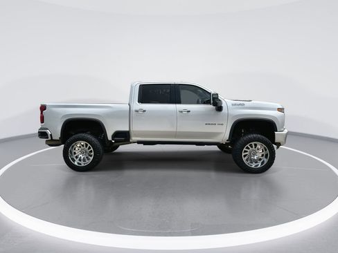 Used 2020 Chevrolet Silverado 2500 High Country w/ Z71 Off-Road Package AWD/4WD image 9