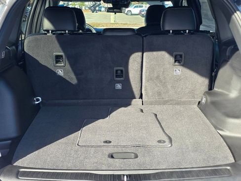 New 2025 Jeep Grand Cherokee Altitude image 4