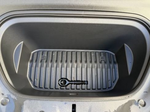 Used 2023 Tesla Model Y Performance AWD/4WD image 21