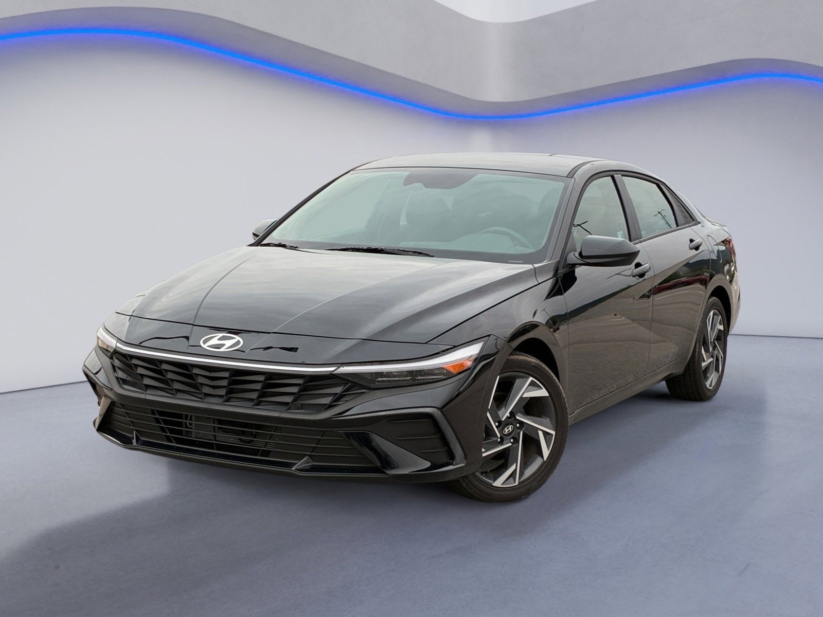 Used 2025 Hyundai Elantra SEL FWD image 2