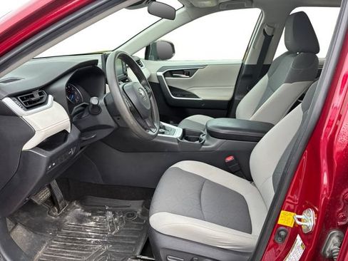 Used 2019 Toyota RAV4 XLE w/ Convenience Package AWD/4WD image 11
