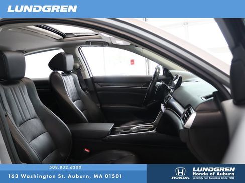 Used 2021 Honda Accord Touring image 19