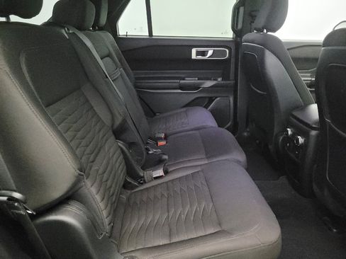Used 2020 Ford Explorer XLT w/ Comfort Package AWD/4WD image 19