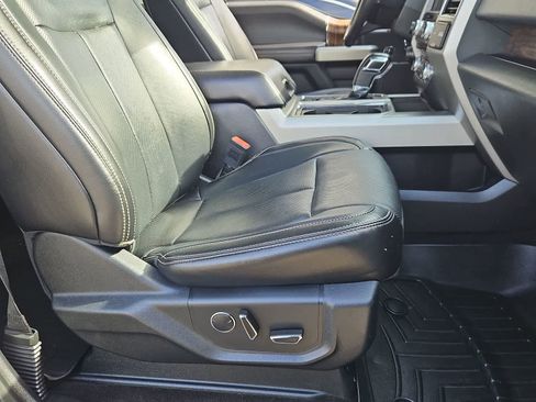 Used 2018 Ford F150 Lariat w/ Equipment Group 502A Luxury AWD/4WD image 22