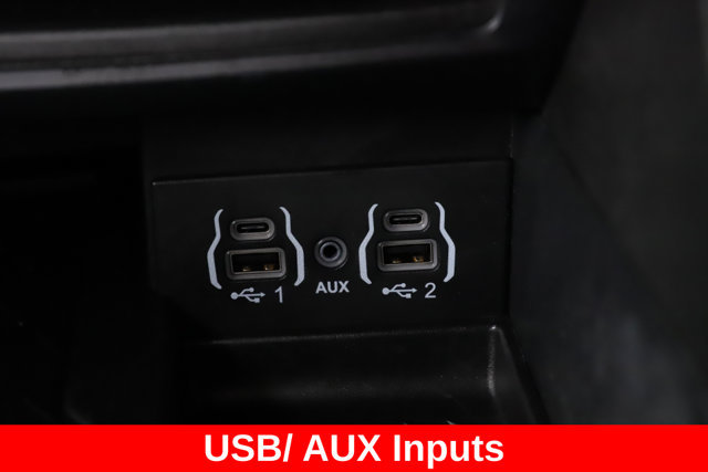 Used 2025 Chrysler Pacifica Limited FWD image 27