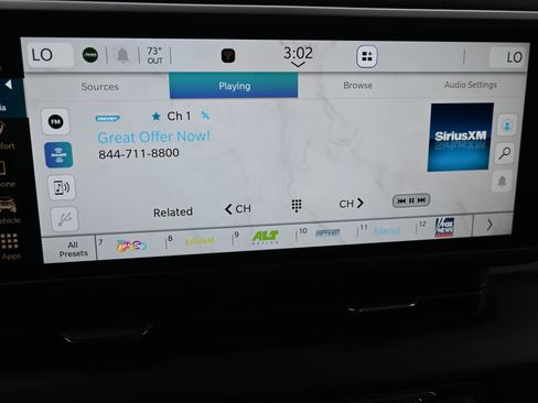 Used 2024 Jeep Gladiator Willys image 27