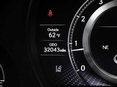 Used 2021 Lexus LS 500 AWD image 44