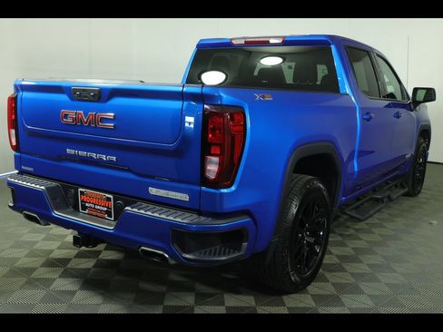Used 2023 GMC Sierra 1500 Elevation w/ X31 Off-Road Package AWD/4WD image 19