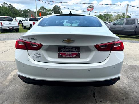 Used 2022 Chevrolet Malibu LS w/ Driver Confidence Package image 6