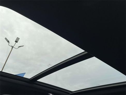 Used 2021 Chevrolet Tahoe LT w/ LT Signature Package image 19