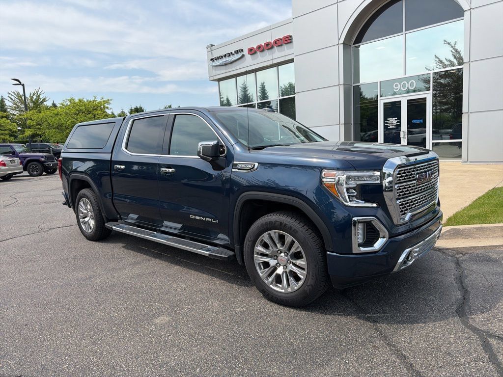 Used 2022 GMC Sierra 1500 Denali AWD/4WD image 1