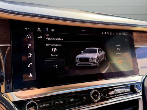 Used 2025 Bentley Flying Spur Plug-In Hybrid AWD/4WD image 30