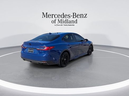 Used 2026 Toyota Camry SE w/ Convenience Package FWD image 8